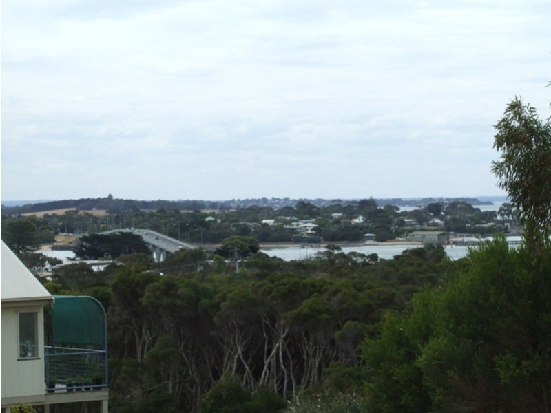 18 The Broadway, San Remo VIC 3925