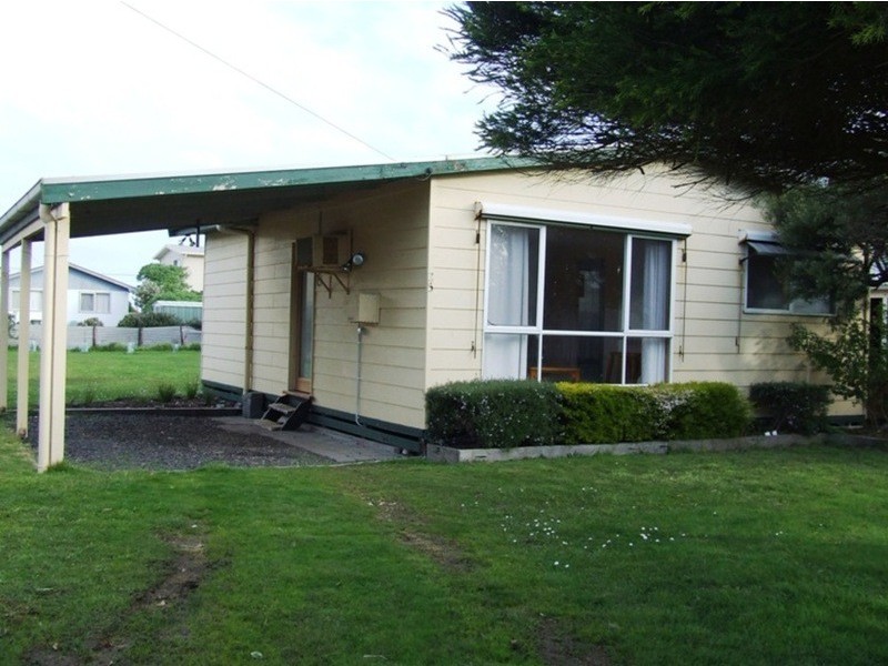 25 Foam Street, Sunderland Bay VIC 3922