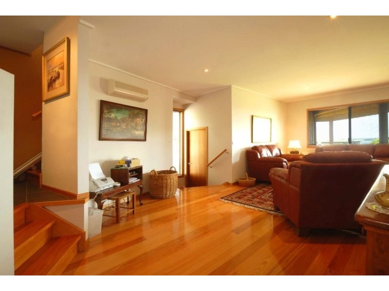 11 Boat Haven Grove, San Remo VIC 3925