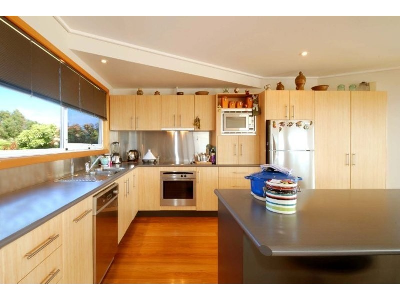 11 Boat Haven Grove, San Remo VIC 3925