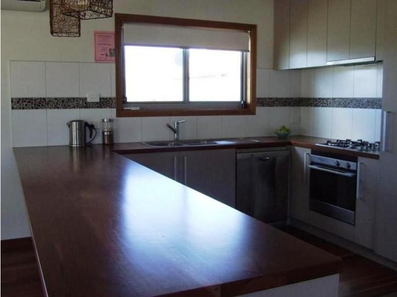 10 Kendall Avenue, Cape Woolamai VIC 3925