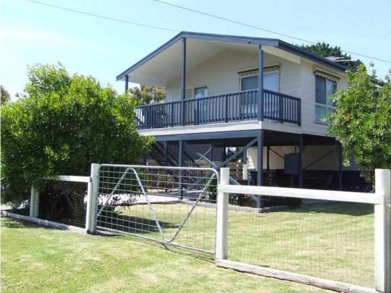 15 Broadwater Avenue, Cape Woolamai VIC 3925
