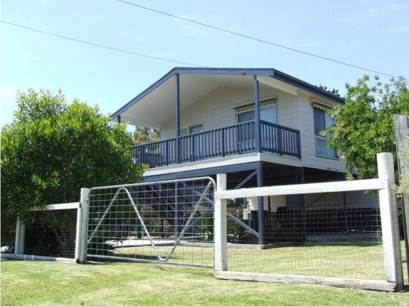 15 Broadwater Avenue, Cape Woolamai VIC 3925