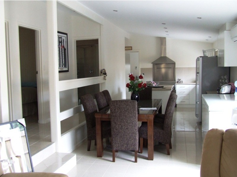 2 Park Road, San Remo VIC 3925