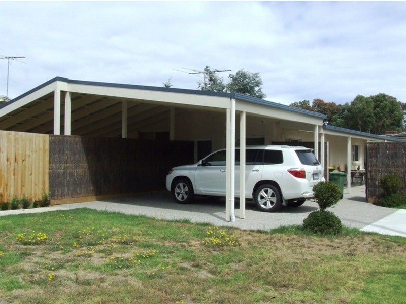 2 Park Road, San Remo VIC 3925