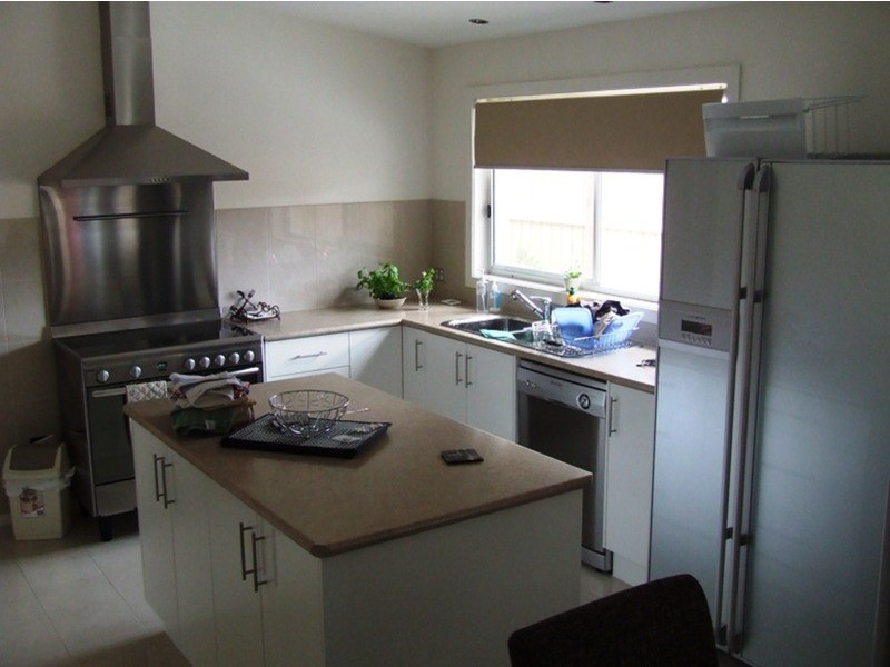 2 Park Road, San Remo VIC 3925