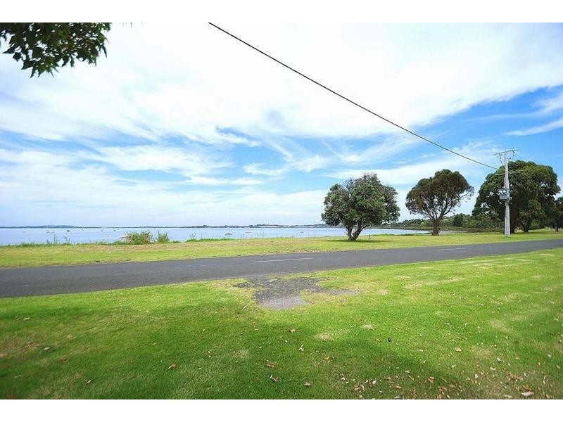 30 Beach Road, Rhyll VIC 3923
