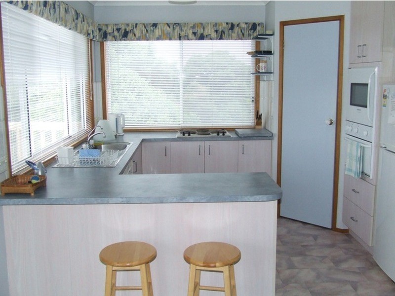 36 Back Beach Road, San Remo VIC 3925
