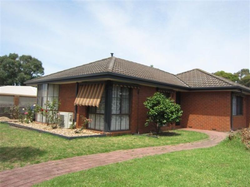 11 West Court, Cowes VIC 3922