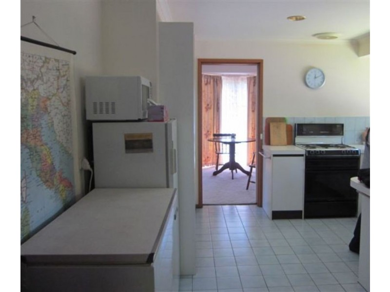 11 West Court, Cowes VIC 3922