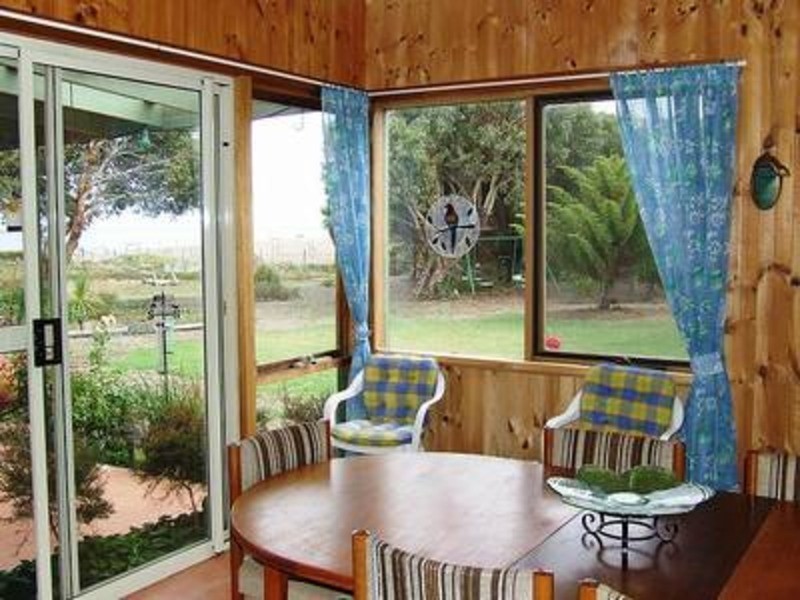 65 Potters Hill Road, San Remo VIC 3925