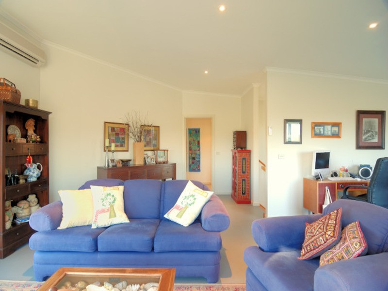 11 Beach Crescent, Newhaven VIC 3925