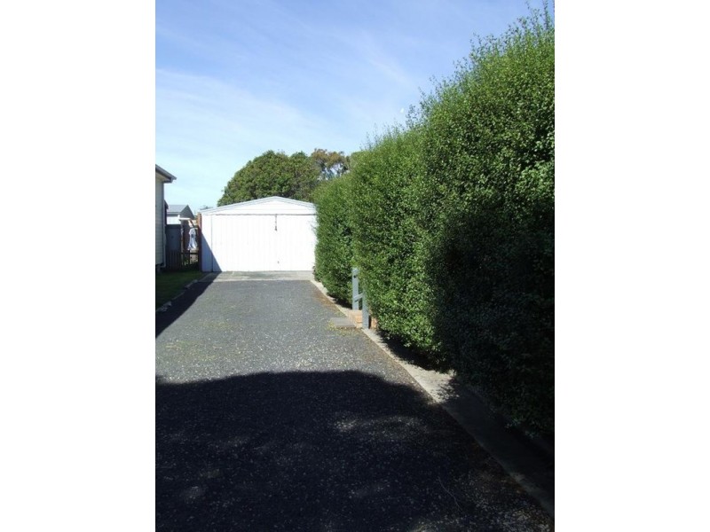 7 School Avenue, Newhaven VIC 3925