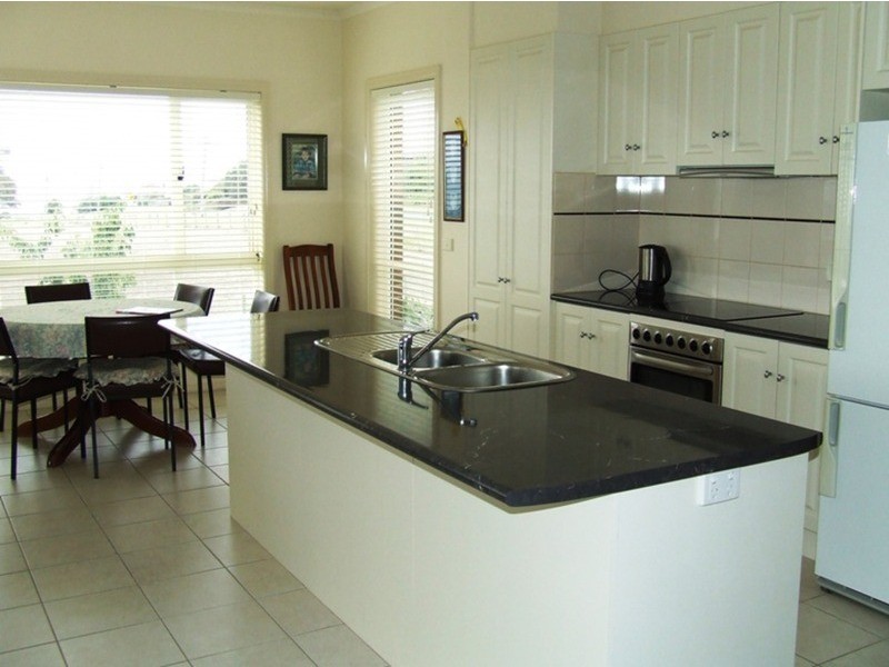 17 Panorama Drive, San Remo VIC 3925