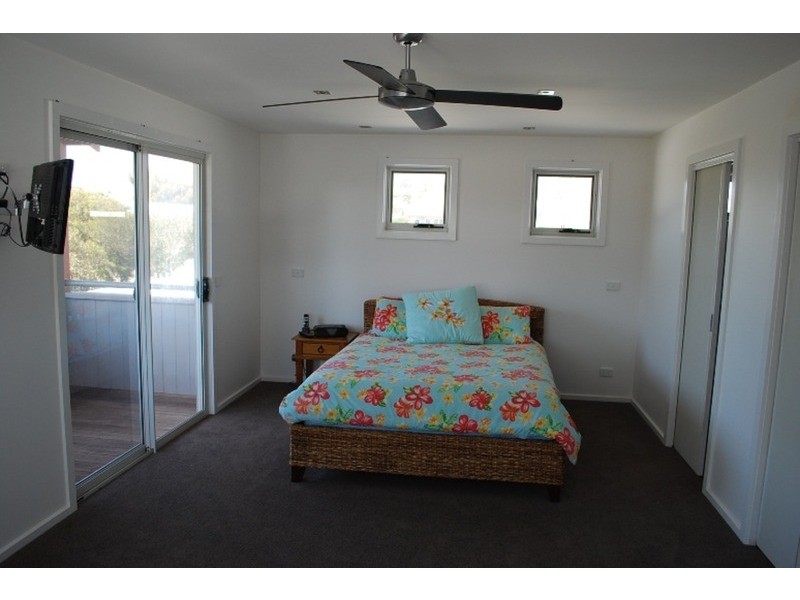 9 Keam Crescent, San Remo VIC 3925