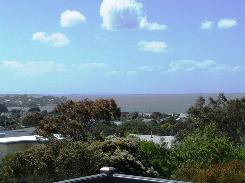 7 The Broadway, San Remo VIC 3925