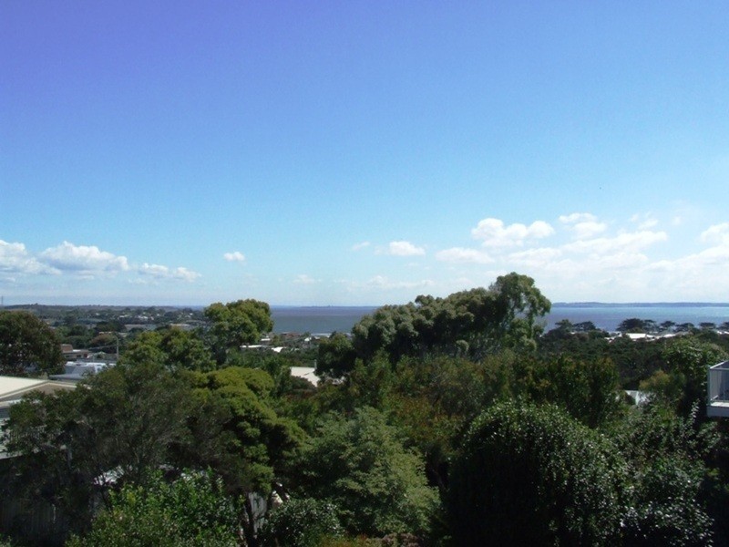 7 The Broadway, San Remo VIC 3925