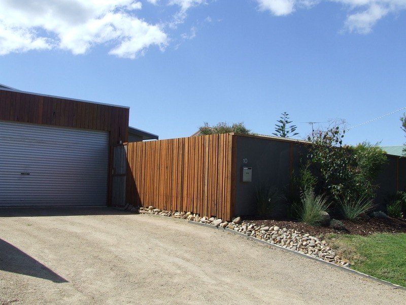 10 Kendall Avenue, Cape Woolamai VIC 3925