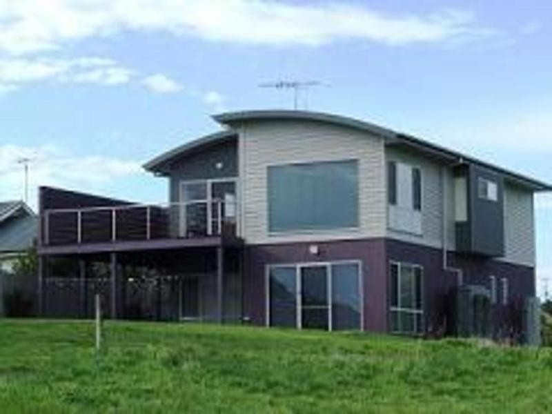 11 Penniwells Drive, San Remo VIC 3925