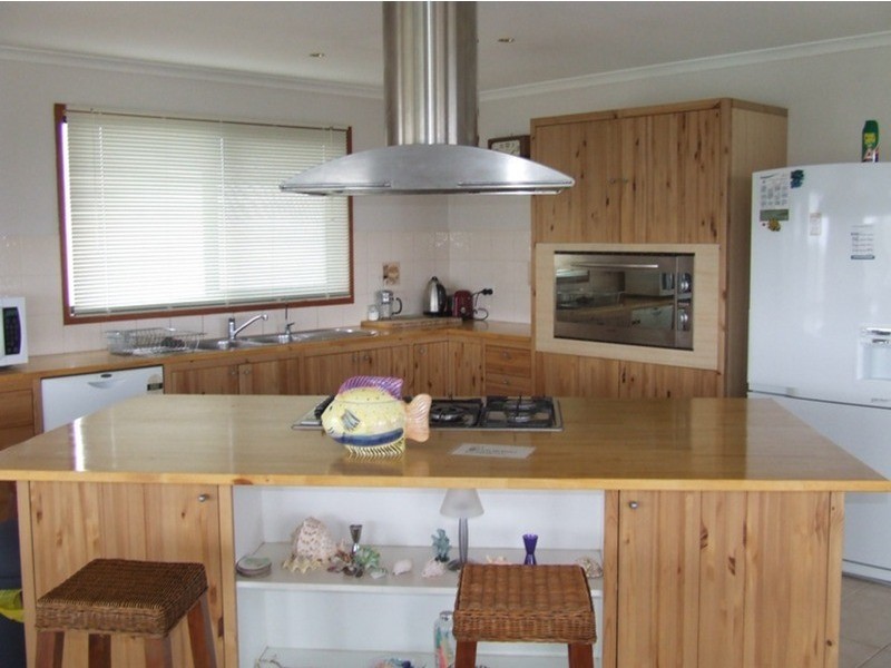 198 The Esplanade, Surf Beach VIC 3922