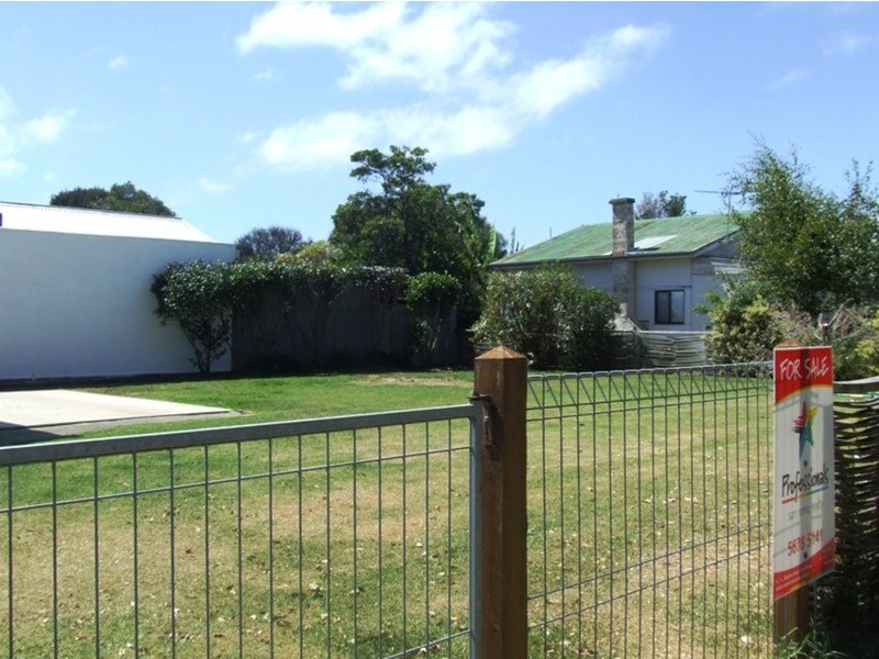 Lot 2/13 School Avenue, Newhaven VIC 3925