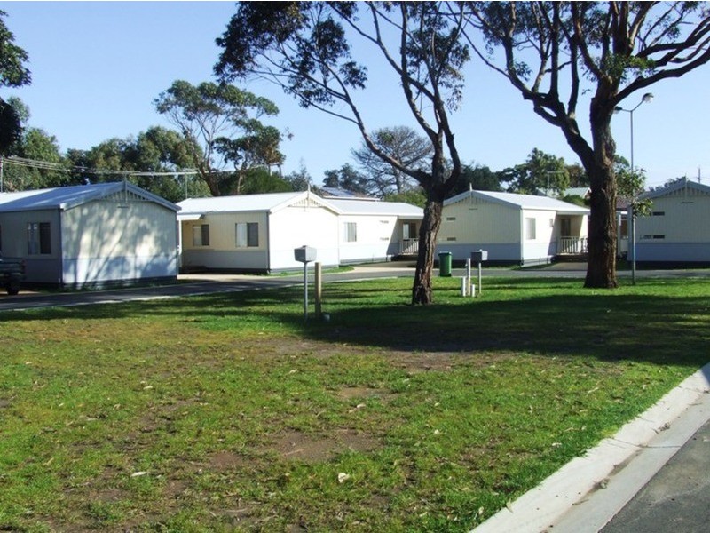 4 Mary Grove, San Remo VIC 3925