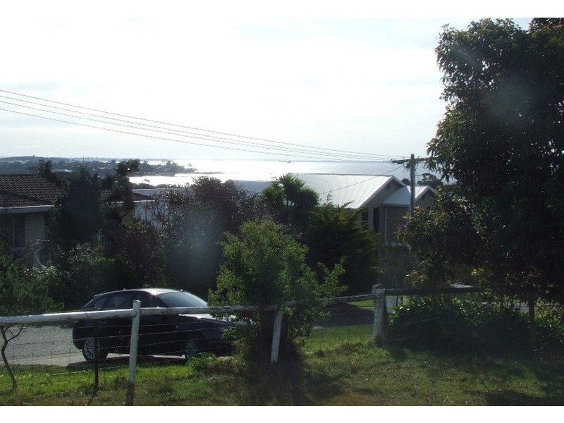 12 The Broadway, San Remo VIC 3925