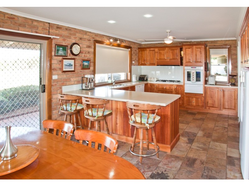 38 Anderson Street, San Remo VIC 3925