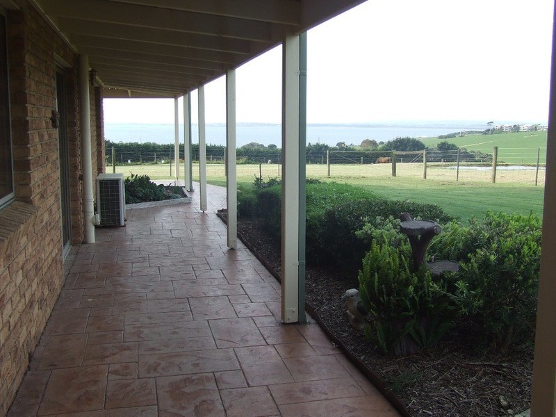 38 Anderson Street, San Remo VIC 3925