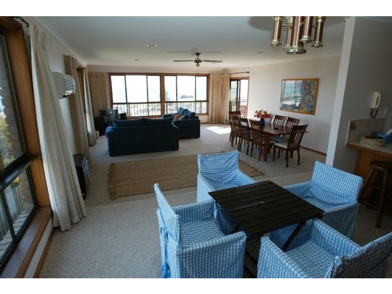 13 Stuart Street, San Remo VIC 3925