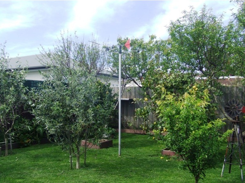 1 Hazelwood Road, San Remo VIC 3925