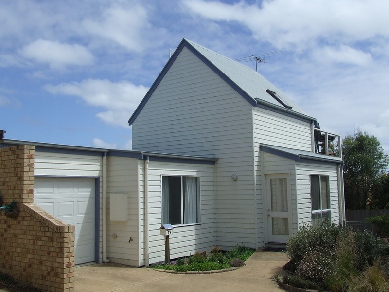 10/33 Genista Street, San Remo VIC 3925