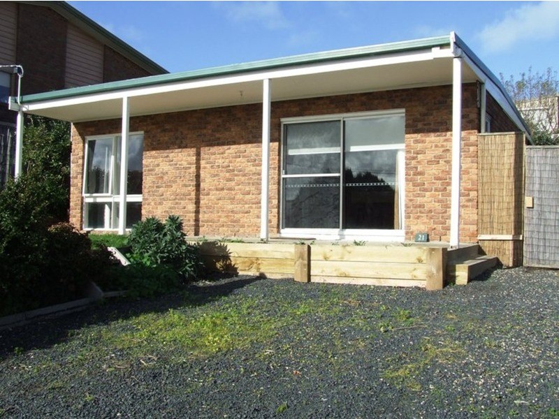 21 Bonwick Avenue, San Remo VIC 3925