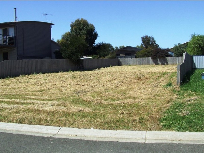 5 Matthew Court, Cowes VIC 3922