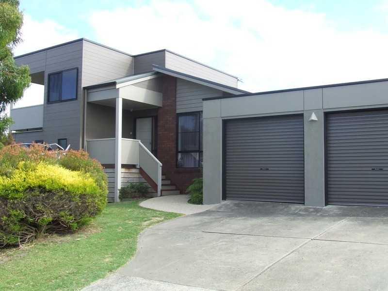 6 Ocean View Drive, San Remo VIC 3925