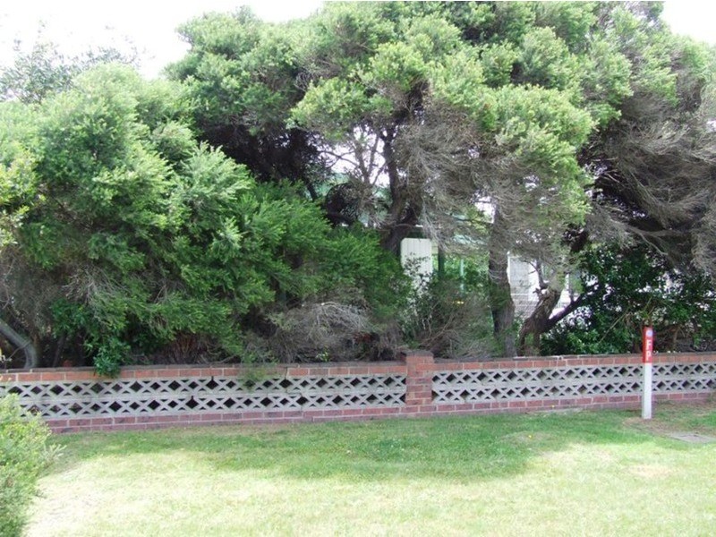 24 Sunderland Bay Road, Sunderland Bay VIC 3922