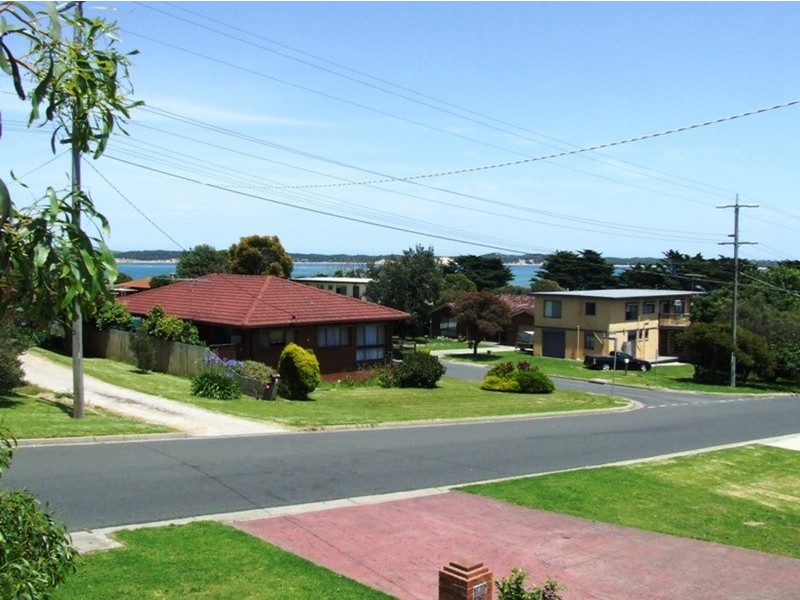 11 Shetland Heights Road, San Remo VIC 3925