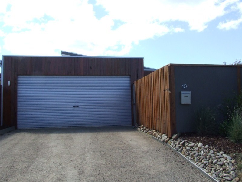 10 Kendall Avenue, Cape Woolamai VIC 3925