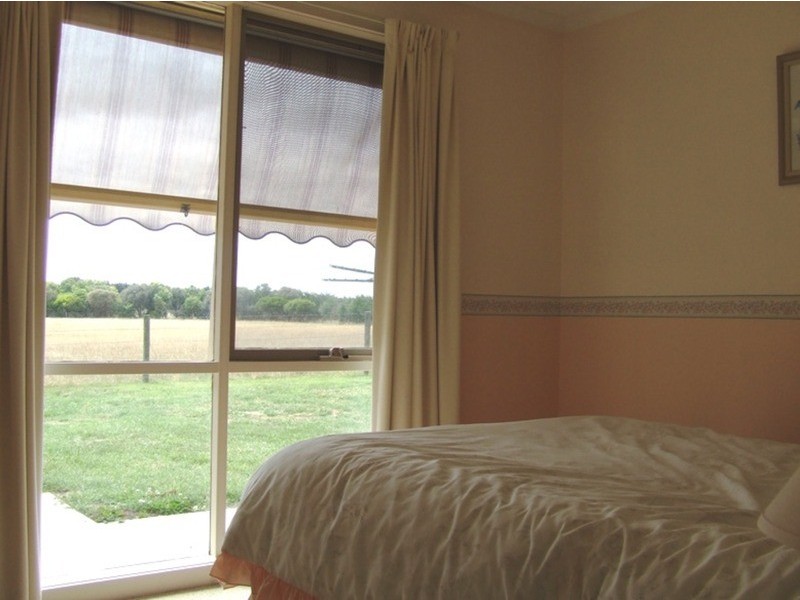 75 Potters Hill  Road, San Remo VIC 3925