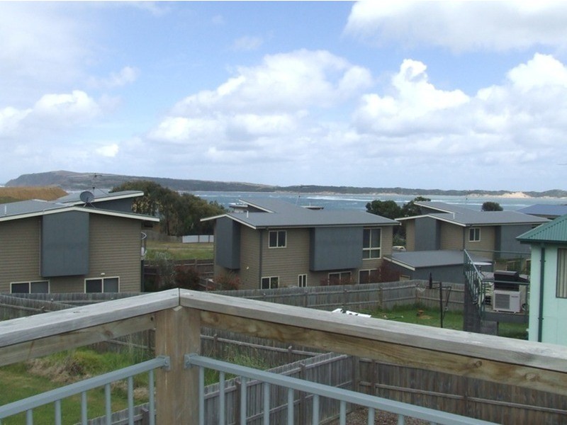 70 Penniwells Drive, San Remo VIC 3925