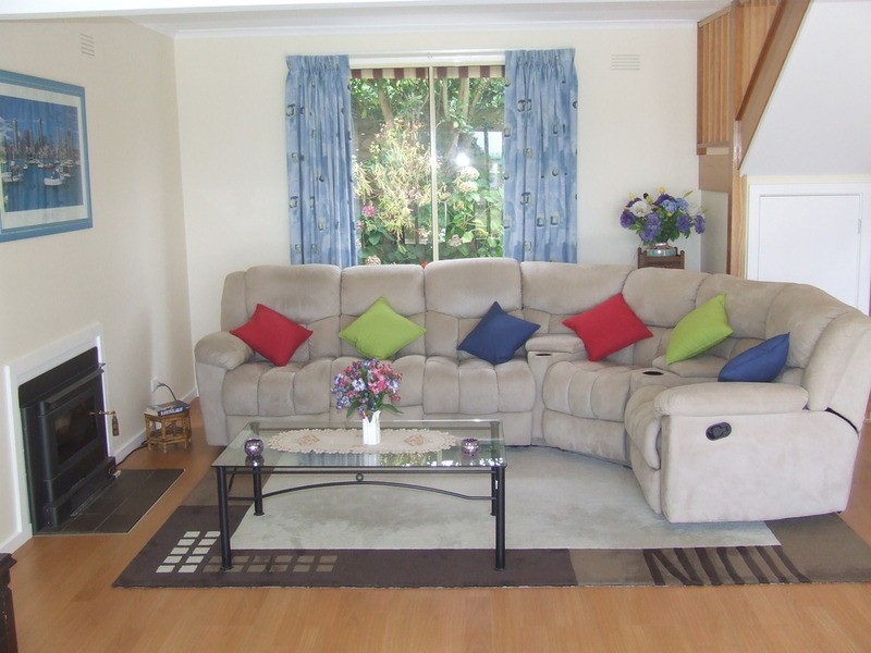 3 Beach Crescent, Newhaven VIC 3925