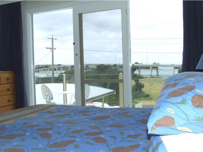 3 Beach Crescent, Newhaven VIC 3925