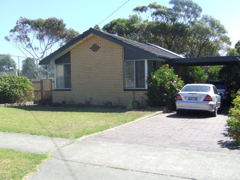 1 Edgar  Road, San Remo VIC 3925
