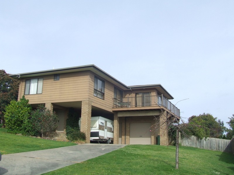 13 Stuart Street, San Remo VIC 3925