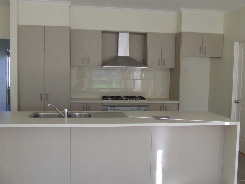 10 Kingfisher Way, Cowes VIC 3922