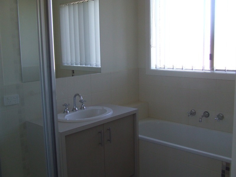 10 Kingfisher Way, Cowes VIC 3922