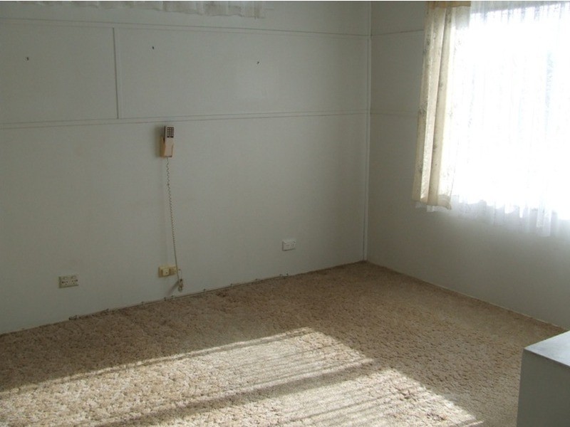 8 Edgar Road, San Remo VIC 3925