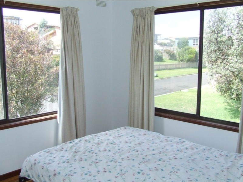 45 Ocean View Drive, San Remo VIC 3925