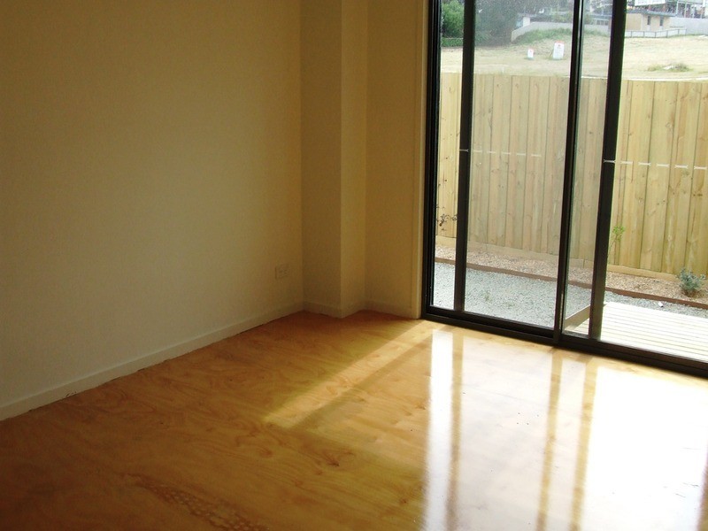 36 Halcyon Drive, San Remo VIC 3925