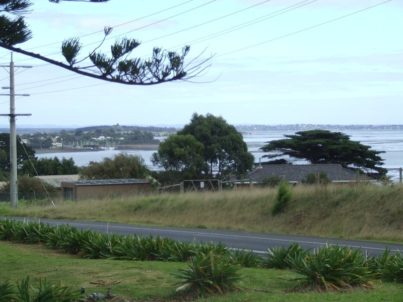 9 Phillip Island Road, San Remo VIC 3925